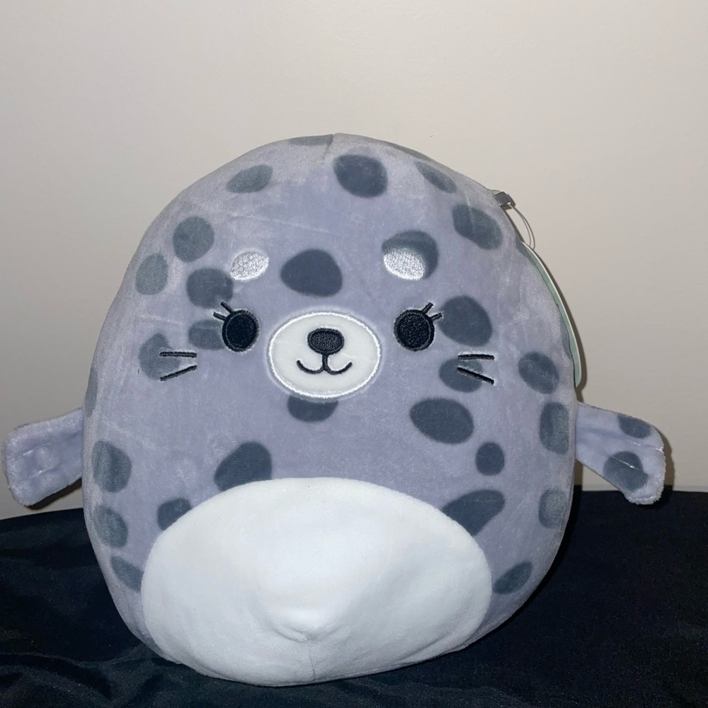 “8 isis squishmallow